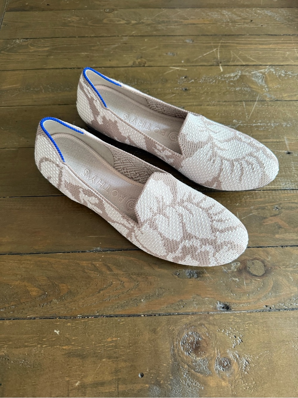 Rothy’s The Loafer Petal Gray | Light Pink Taupe Floral Flat 8 - Picture 7 of 10